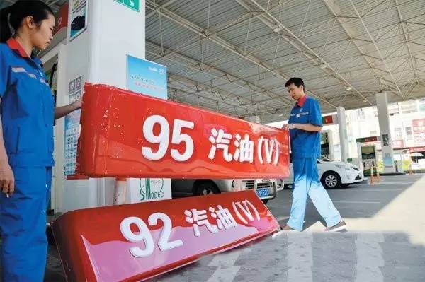 在中国，去加油站加油，这些门道必须知道！