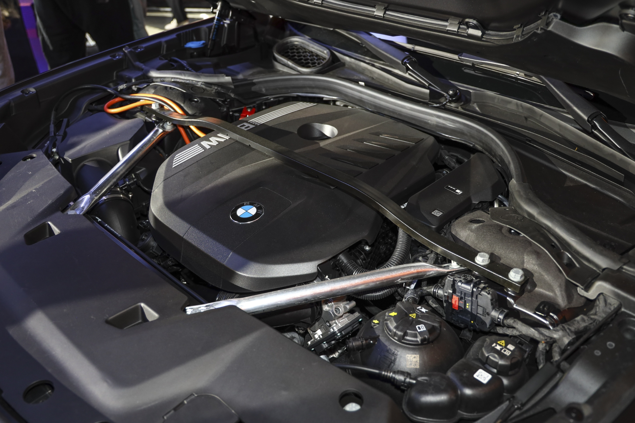 脱胎换骨 静态体验BMW换代7系与全新i7